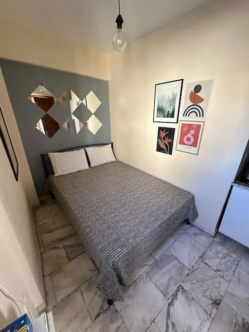 Tiny Loft Studio In The Heart Of Thessaloniki,17 Square Meters,On The Terrace Of The Building 塞萨洛尼基
