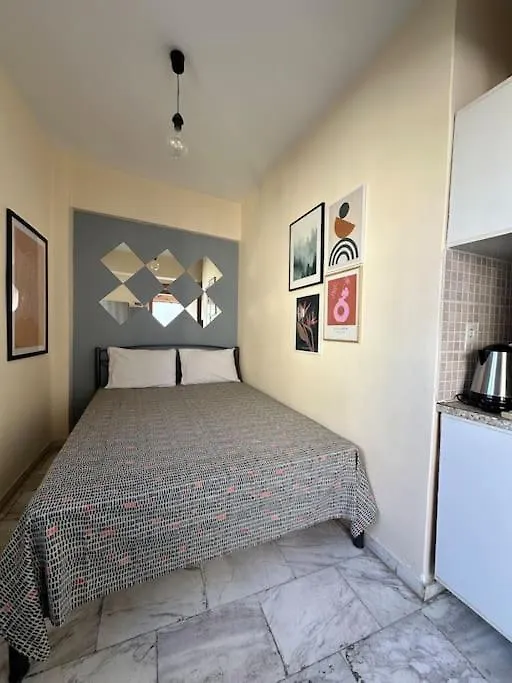 Tiny Loft Studio In The Heart Of Thessaloniki,17 Square Meters,On The Terrace Of The Building 0*, سالونيك اليونان